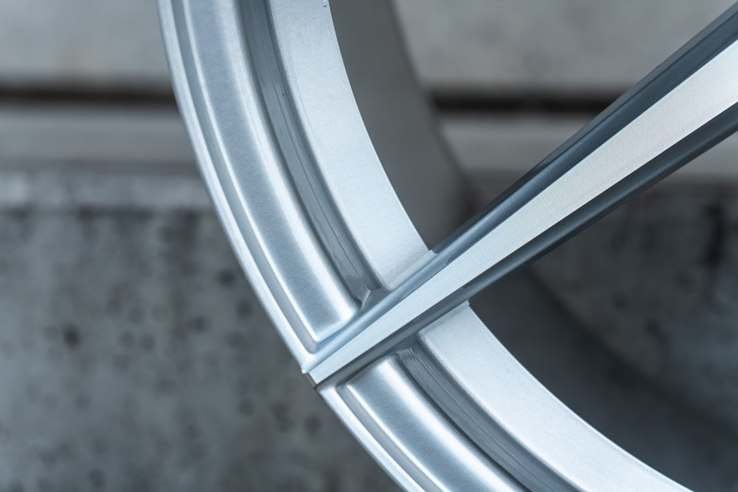 LaChanti LC-P10 in 10,5x20 - Machined Silver