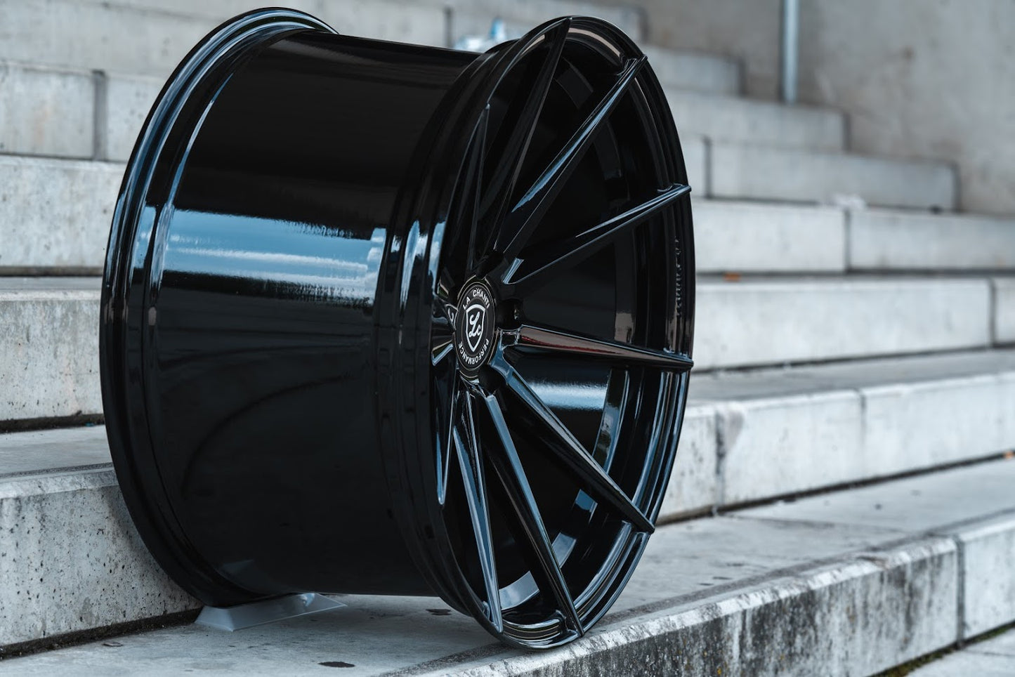 LaChanti LC-P10 in 9x20 und 10,5x20 - Glossy Black