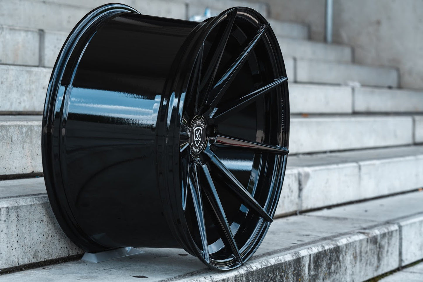 LaChanti LC-P10 in 8,5x20 und 10x20 - Glossy Black