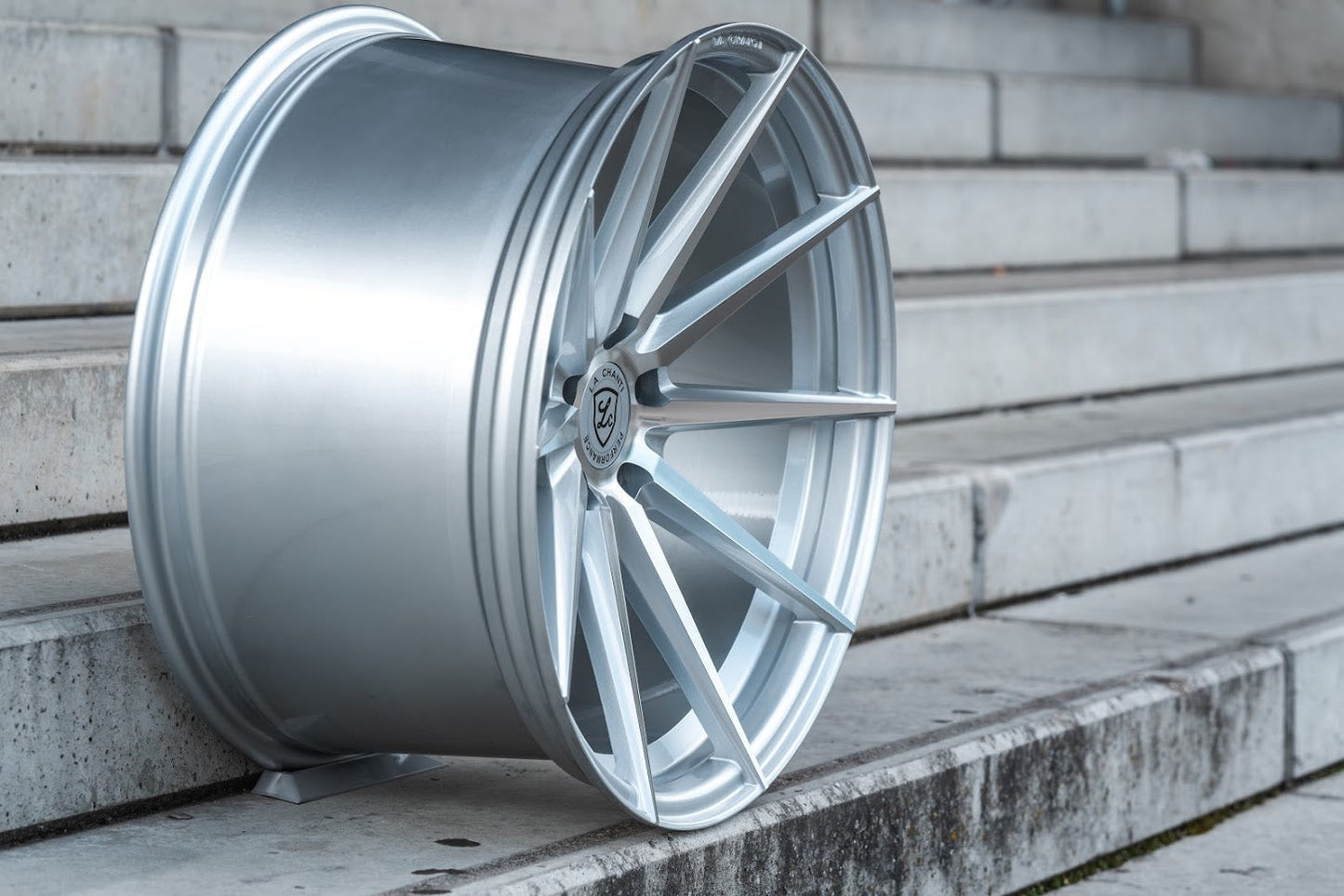 LaChanti LC-P10 in 10x20 - Machined Silver